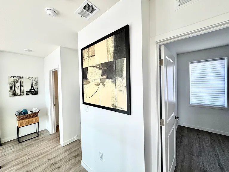 915 N Broad St #604 — Photo 14