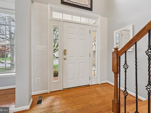 2nd image of 42852 Ridgeway Dr