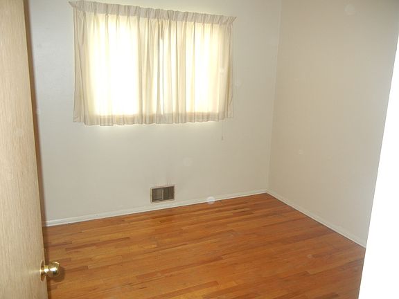 4th image of 3444 S Winona Ct