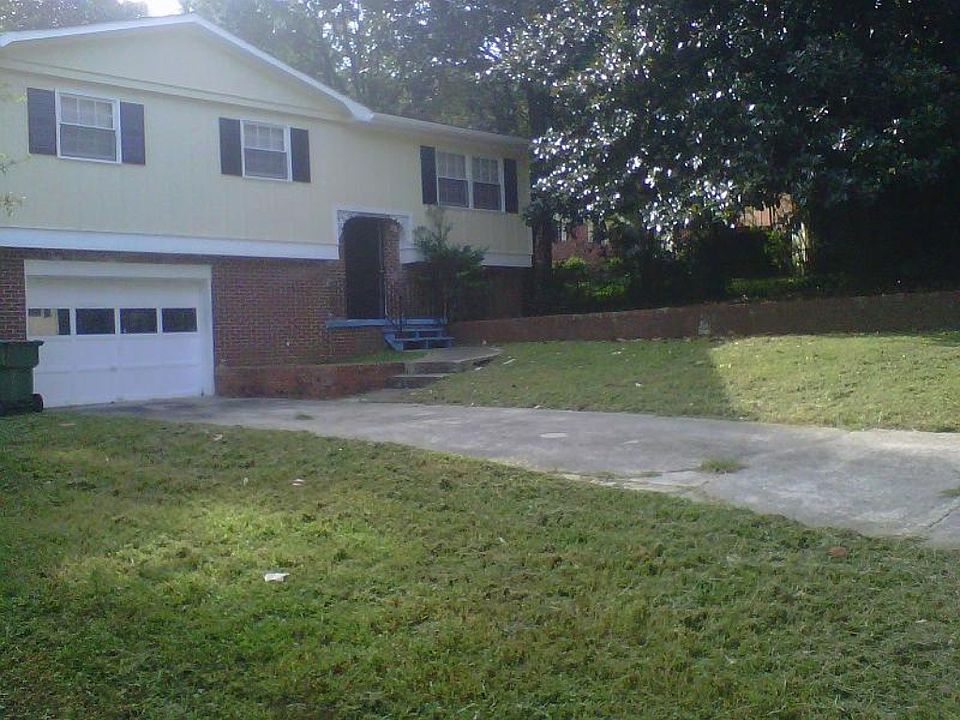 2nd image of 3270 Belfort Rd SE