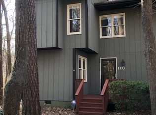 118 Bogue Ct, Cary, NC 27511
