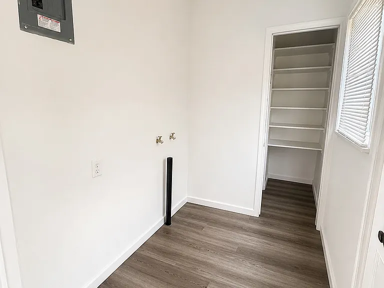 2161 Lucerne Ave — Photo 9