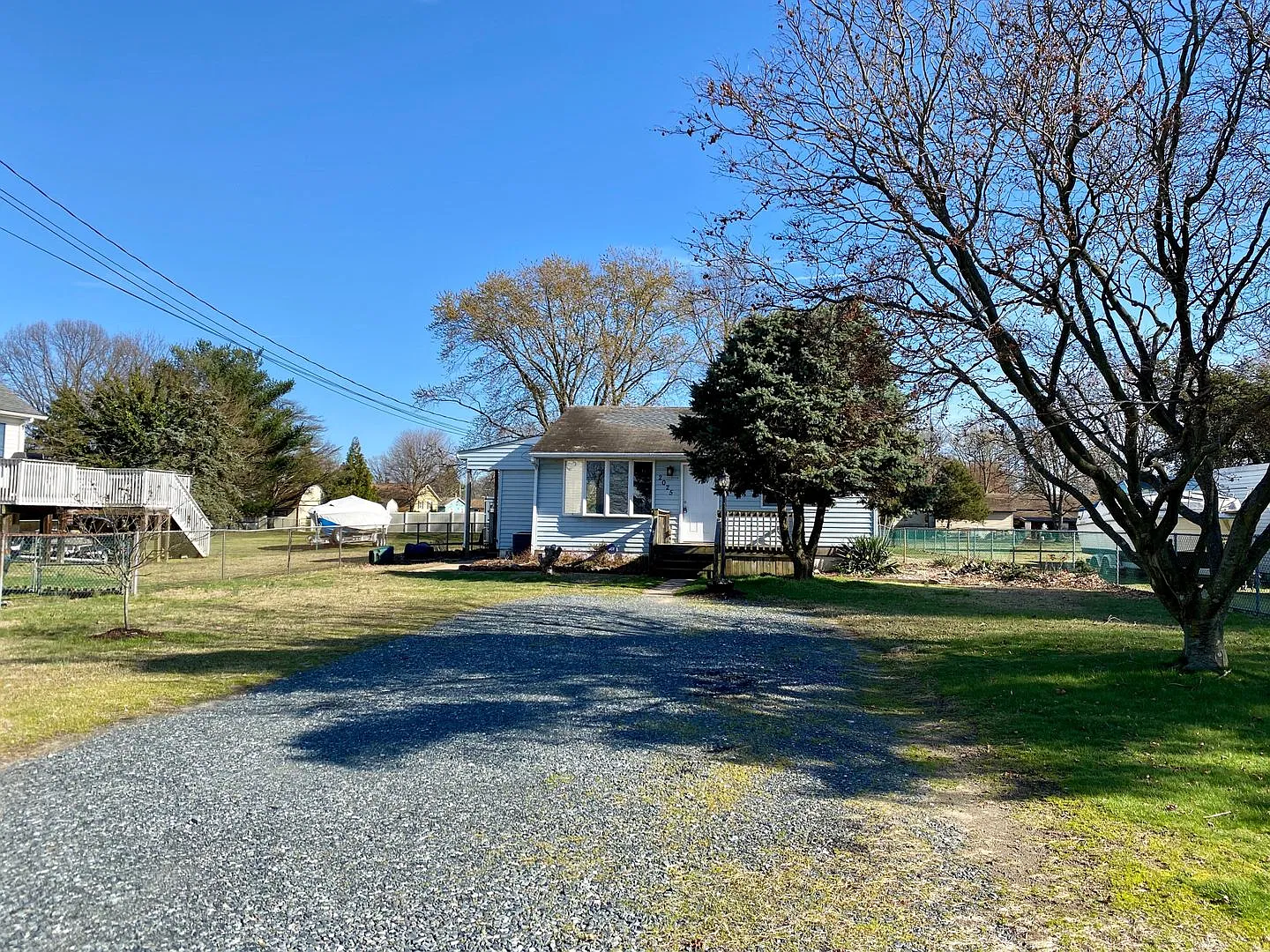 Spacious 3BD/1BA Home with a Huge Fenced Backyard in Essex! — Photo 2