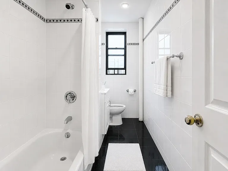 521 W 122nd St #64 — Photo 4