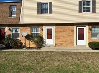 5726 Beechcroft Rd APT J, Columbus, OH 43229