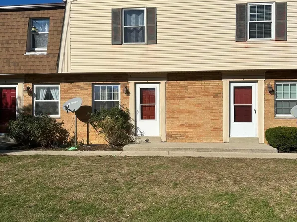 5726 Beechcroft Rd APT J, Columbus, OH 43229