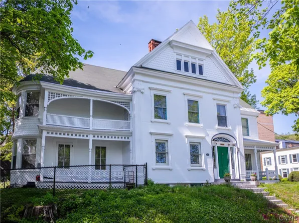 528 Garden St, Little Falls, NY 13365