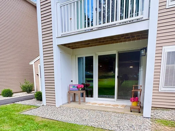 6 Marc Dr, Plymouth, MA 02360