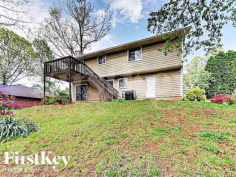 1340 Teaberry Cir — Photo 14