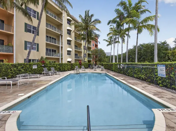 1620 Presidential Way #110, West Palm Beach, FL 33401