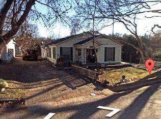 1300 N Gaines St, Ennis, TX 75119