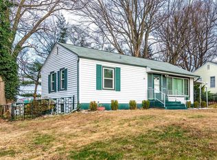 70 Du Bourg Ln, Florissant, MO 63031