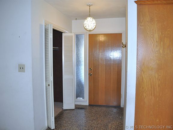 3rd image of 6916 E 15th Pl