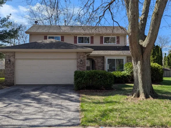 1323 Middlebury Dr, Aurora, IL 60504