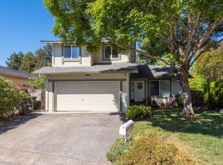 1403 Garrett Ct, Rohnert Park, CA 94928