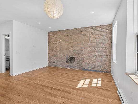 4th image of 64 Greenwich Ave #2