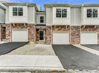 29 Colgate Dr, Morristown, NJ 07960