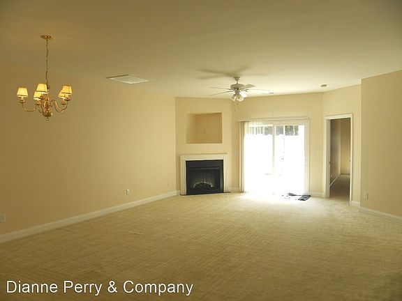 4th image of 1604 Honeybee Ln