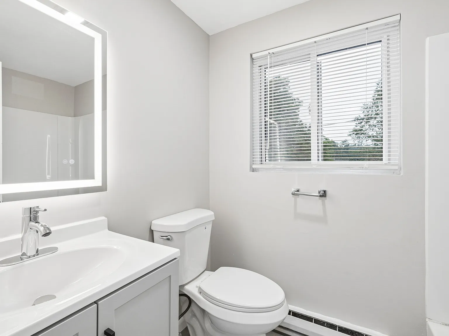 2 bed, 800 sqft, $2,450 — Photo 4
