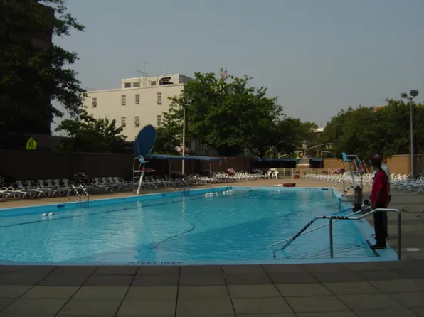 70-25 Yellowstone Boulevard image 1 of 1