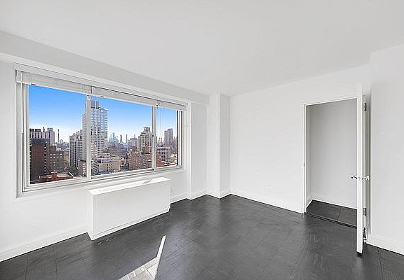 3rd image of 254 E 68th St APT 16A