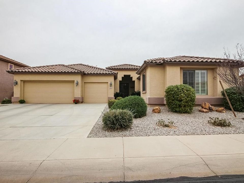 GREAT CURB APPEAL