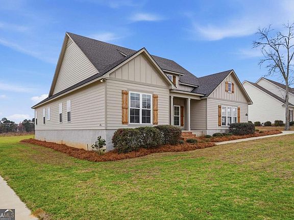 2nd image of 37 Willow Creek Dr