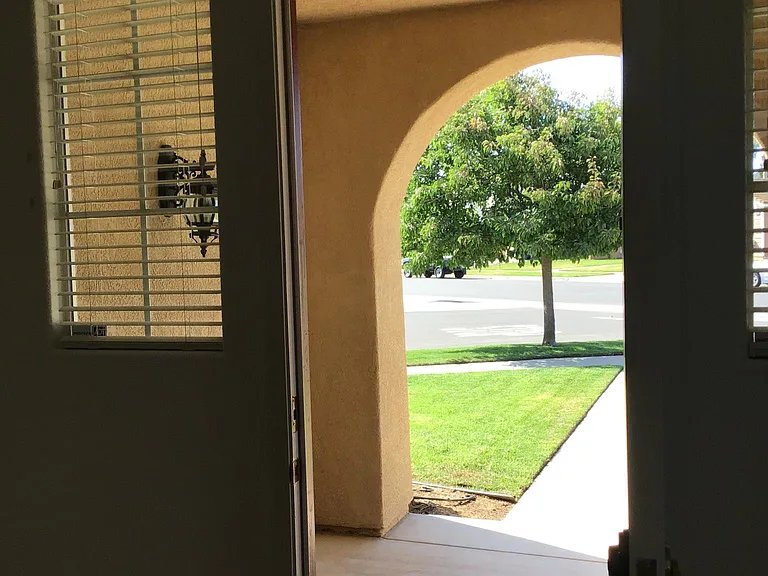 1419 Sabrina Ct — Photo 5
