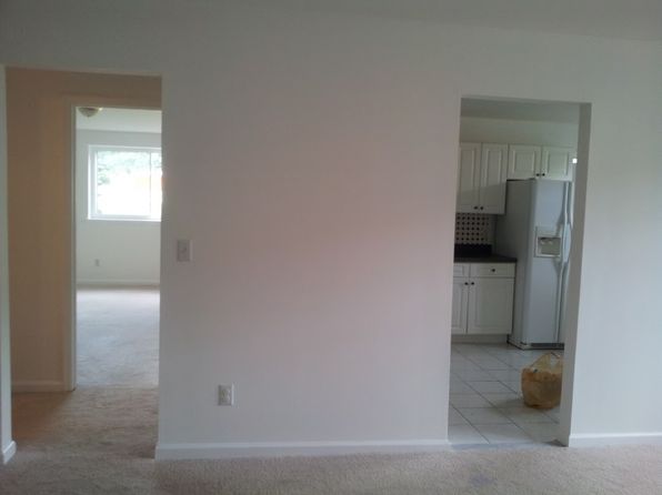 400 College Dr