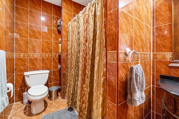 Rented by Avi Nash Associates | media 13