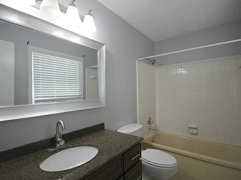 1472 Twin Branches Cir SE — Photo 16