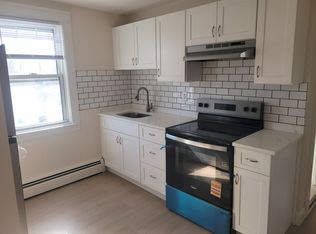 298 Washington St FLOOR 2, West Warwick, RI 02893