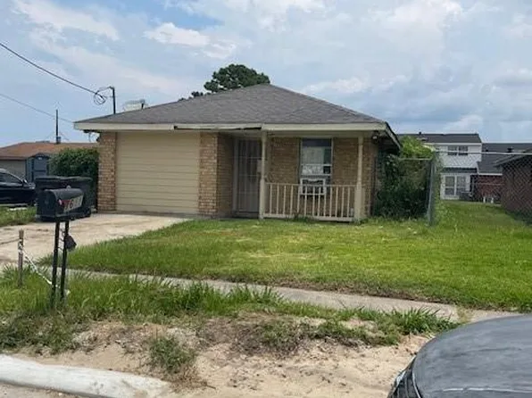 7631 Vanderkloot Ave, New Orleans, LA 70127