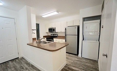 3rd image of 4500 E Oltorf St APT 107