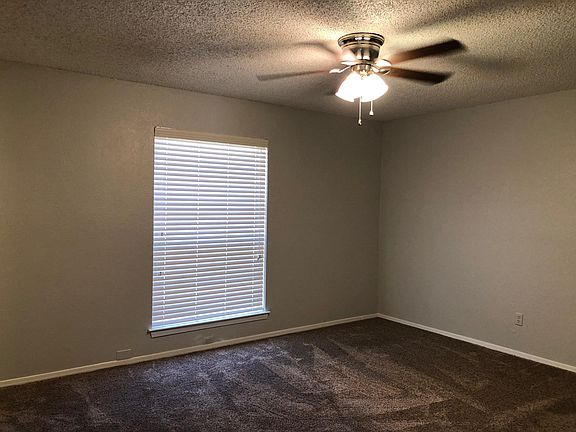3rd image of 5103 Burgundy Ct