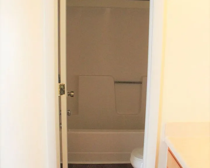 7805 Gallant Ridge Dr — Photo 24