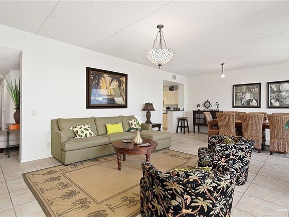 4th image of 111 E Hacienda Blvd #401