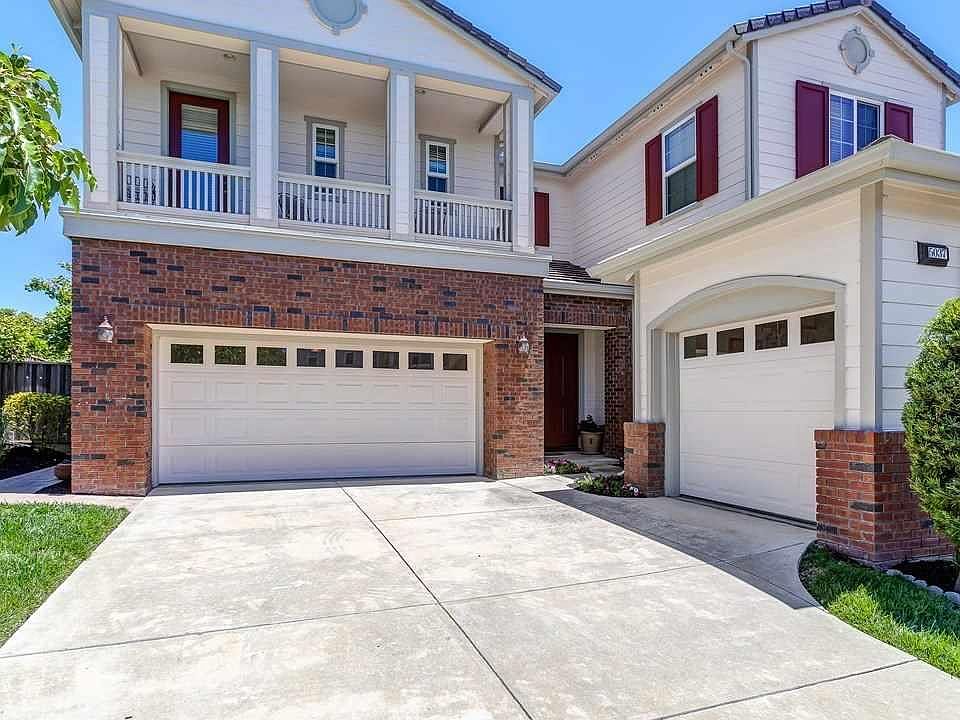 2nd image of 5037 Royal Pines Way