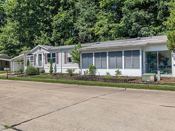2nd image of 12 Jessica Ln