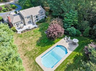 71 Bumps River Rd, Barnstable, MA 02630