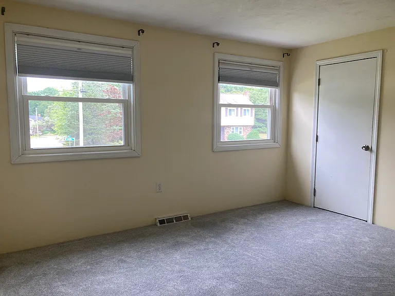 6 Carol Dr #6 — Photo 15