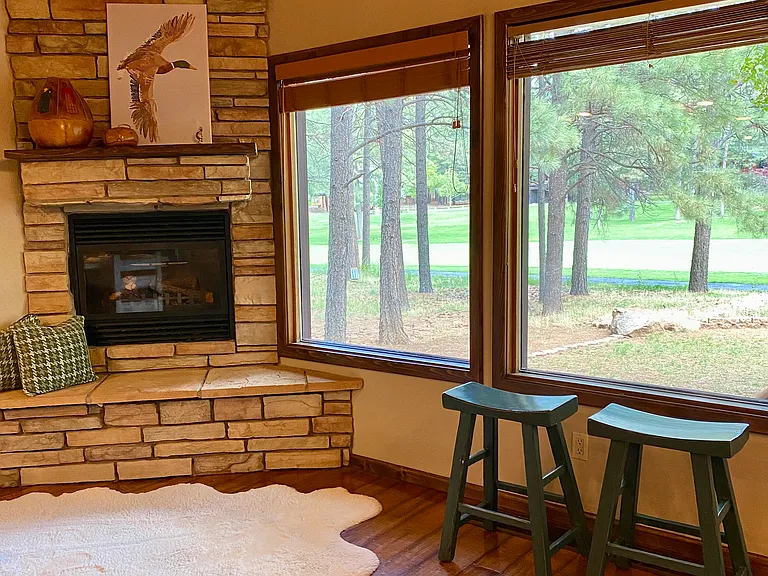 Spruce & Pine Cabin
Fireplace