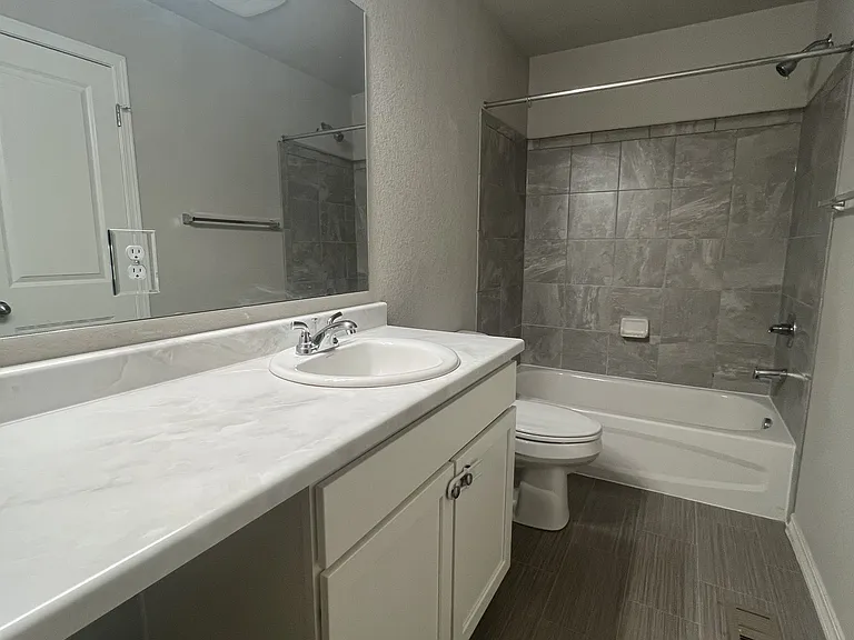 4223 Samaritan Loop — Photo 35