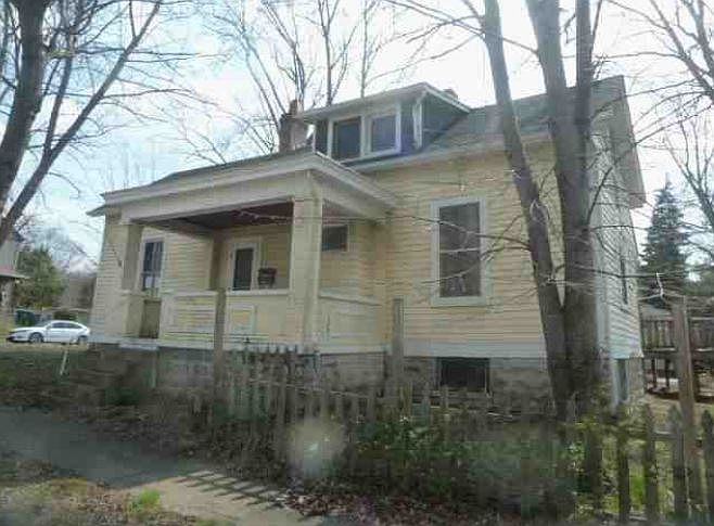 1st image of 6679 Parkland Ave