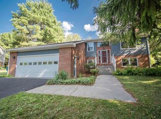 2011 Christopher Dr, Blacksburg, VA 24060