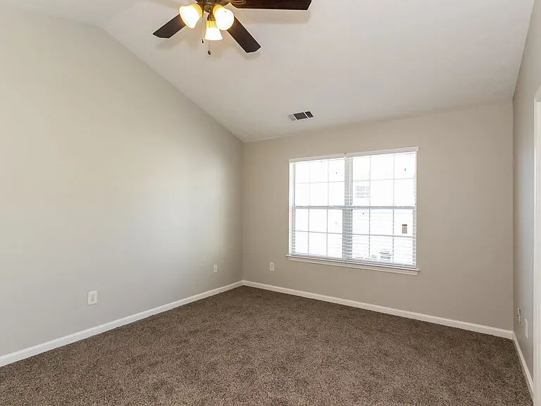 271 Springbottom Ct — Photo 12