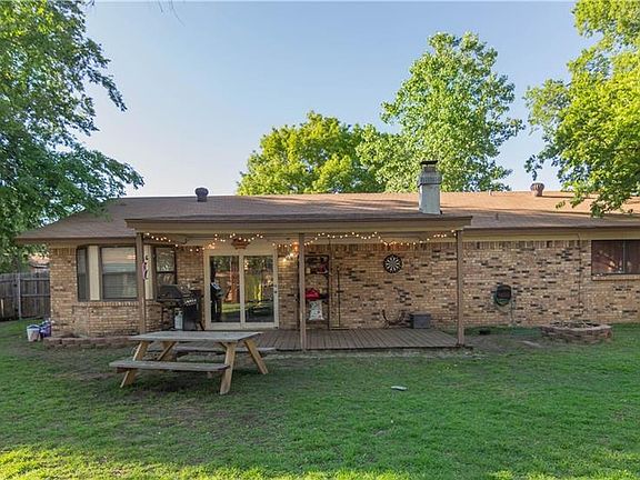 2nd image of 437 Normandy Ln
