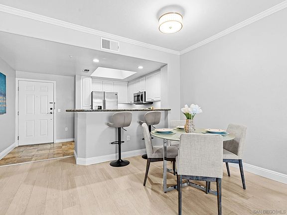 3rd image of 9263 Regents Rd Unit B302