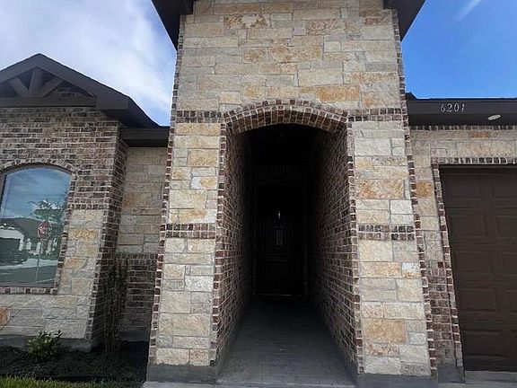 2nd image of 6201 Bentwood Dr