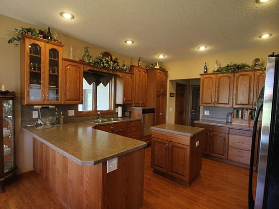 2nd image of 1675 Wood Duck Ln NE
